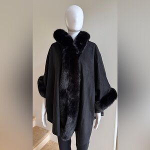 New SOFIA CASHMERE Faux Fur Trimmed Cashmere Hooded Cape, Black